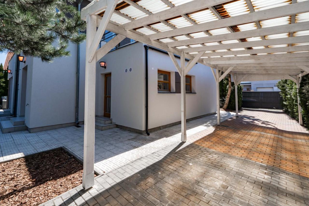 Serenity Prague Villa With Garden Jacuzzi Ngoại thất bức ảnh