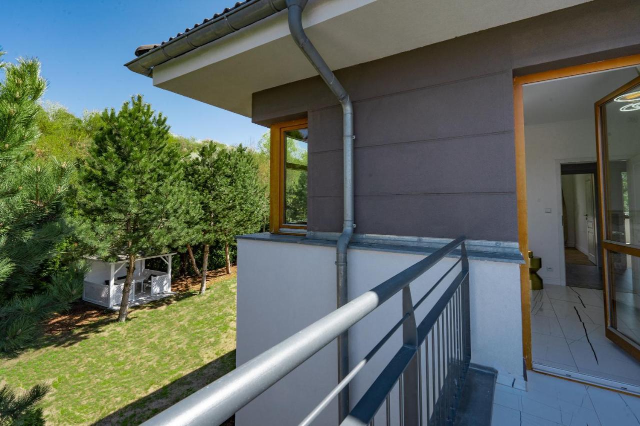 Serenity Prague Villa With Garden Jacuzzi Ngoại thất bức ảnh